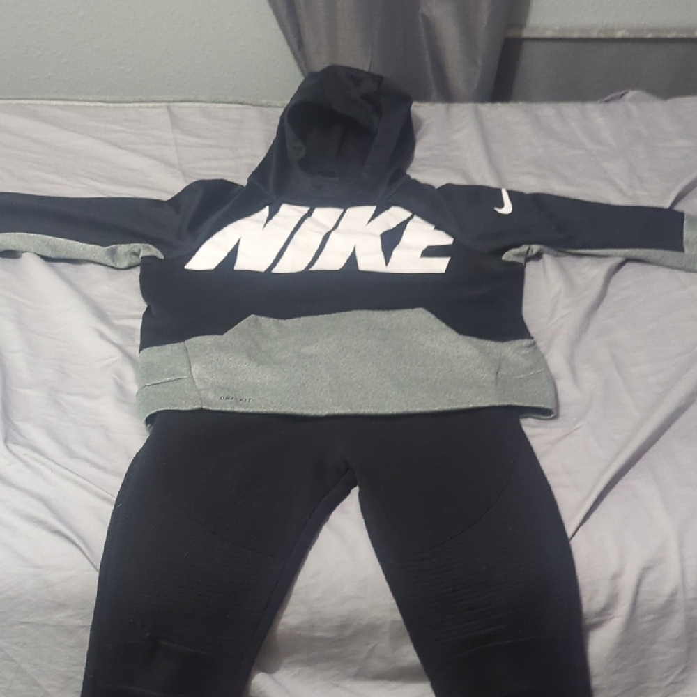 Nike Black and Gray Hoodie Outfit